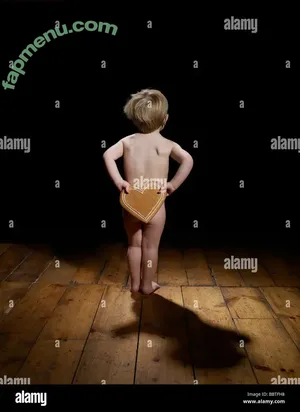 nude photo #0005