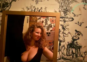  nude photo #0005