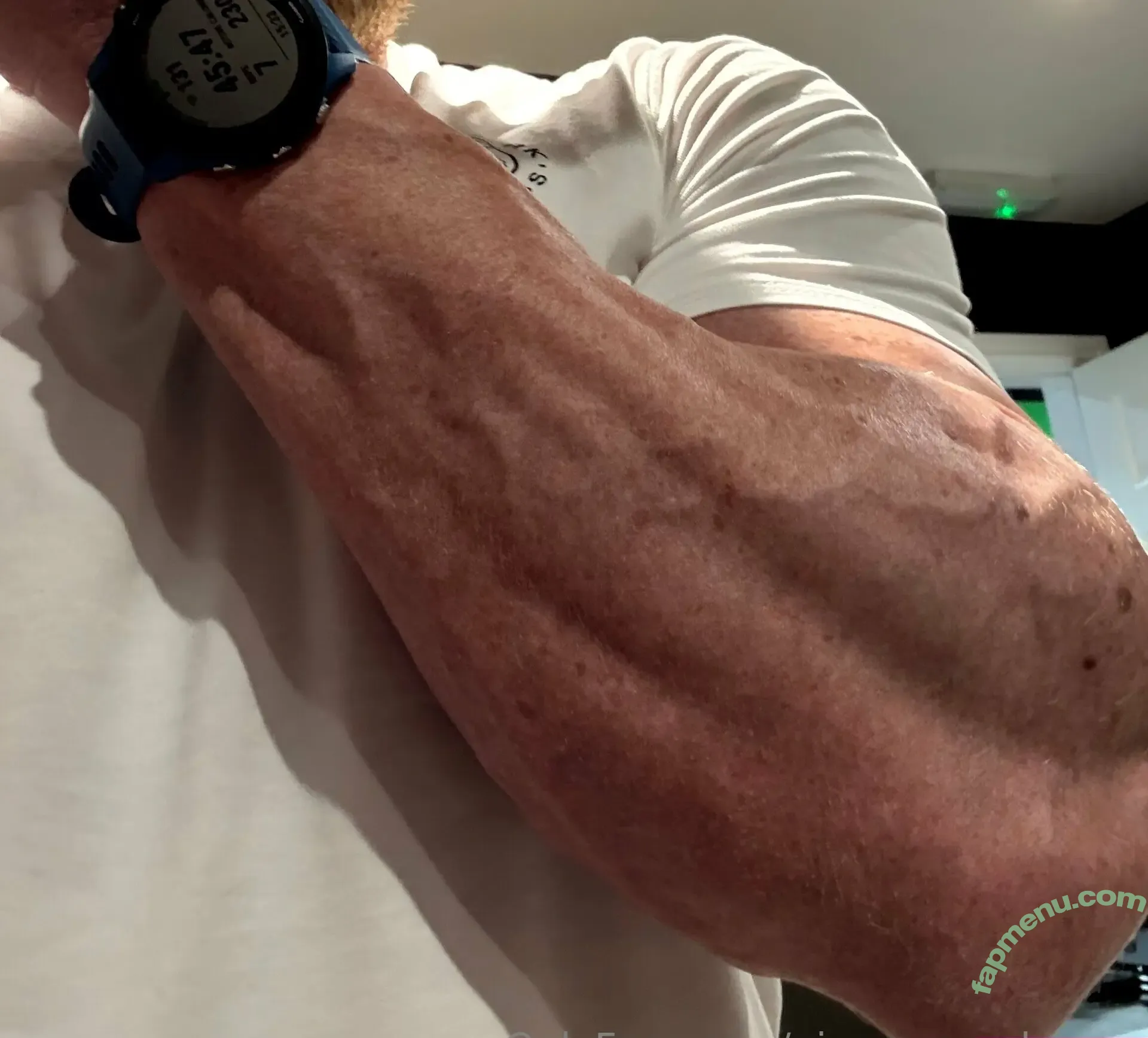 gingermuscleman nude photo #0012 (ginger.muscle)