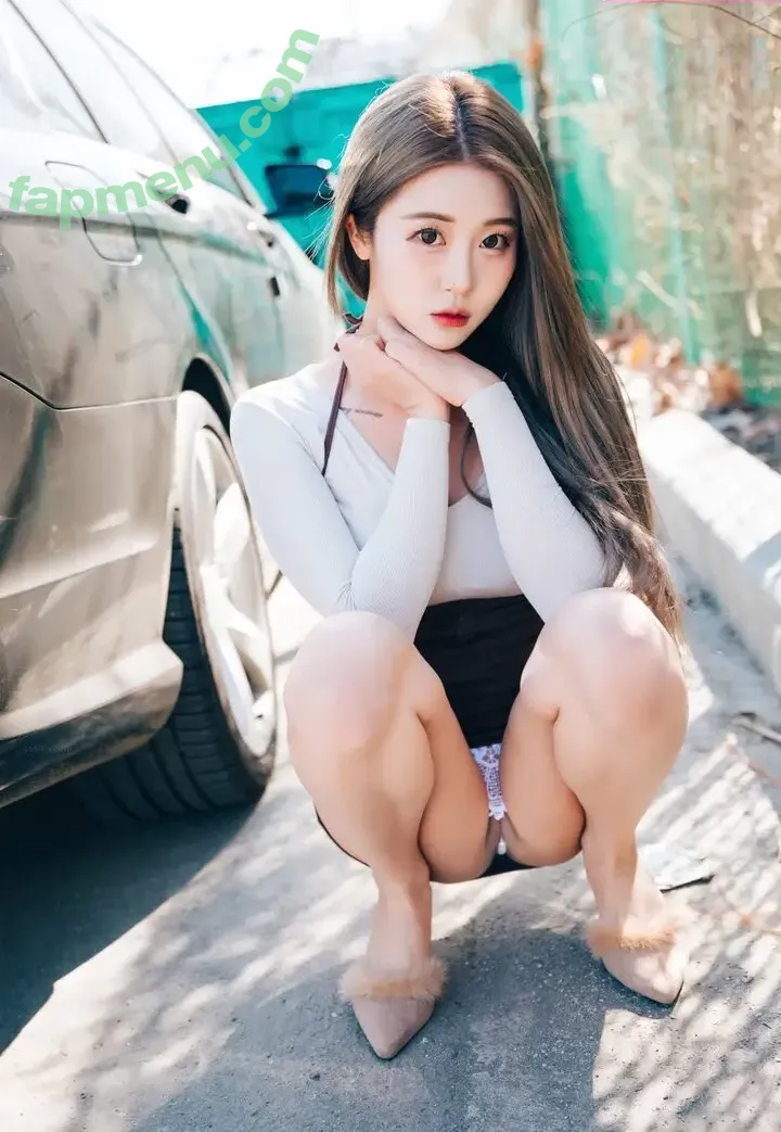 Girl Crush Bomi nude photo #0002 (Girl Crush Bomi)