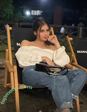  nude photo #0003