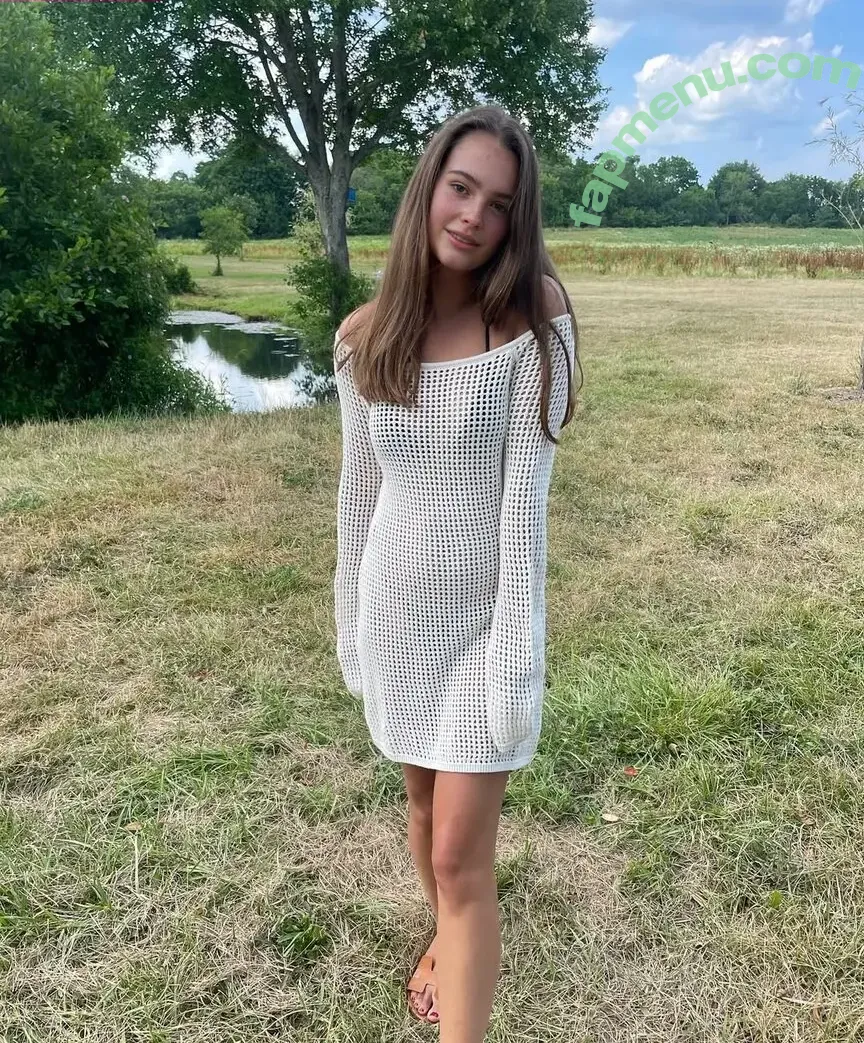 girlwithherbow02 nude photo #0005 (emmyinlovex)