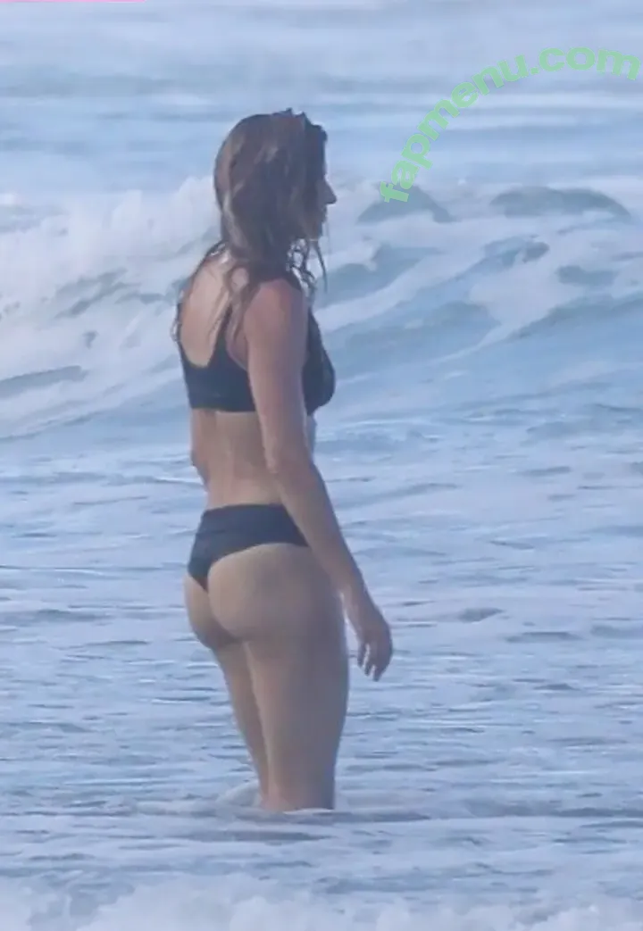 Gisele Bündchen nude photo #0067 (gisele / giseleofficial)