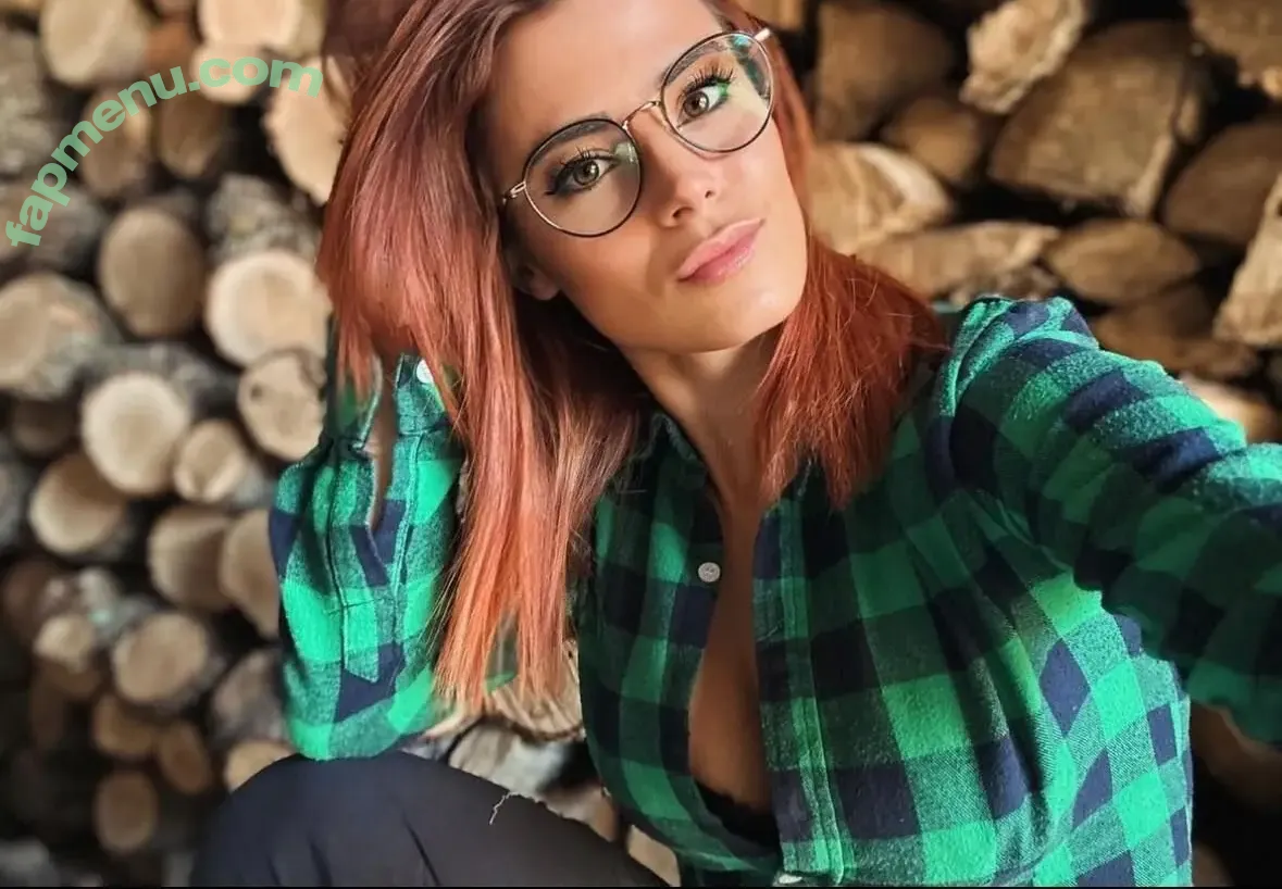 Giulia Snz nude photo #0005 (Giulia Snz)