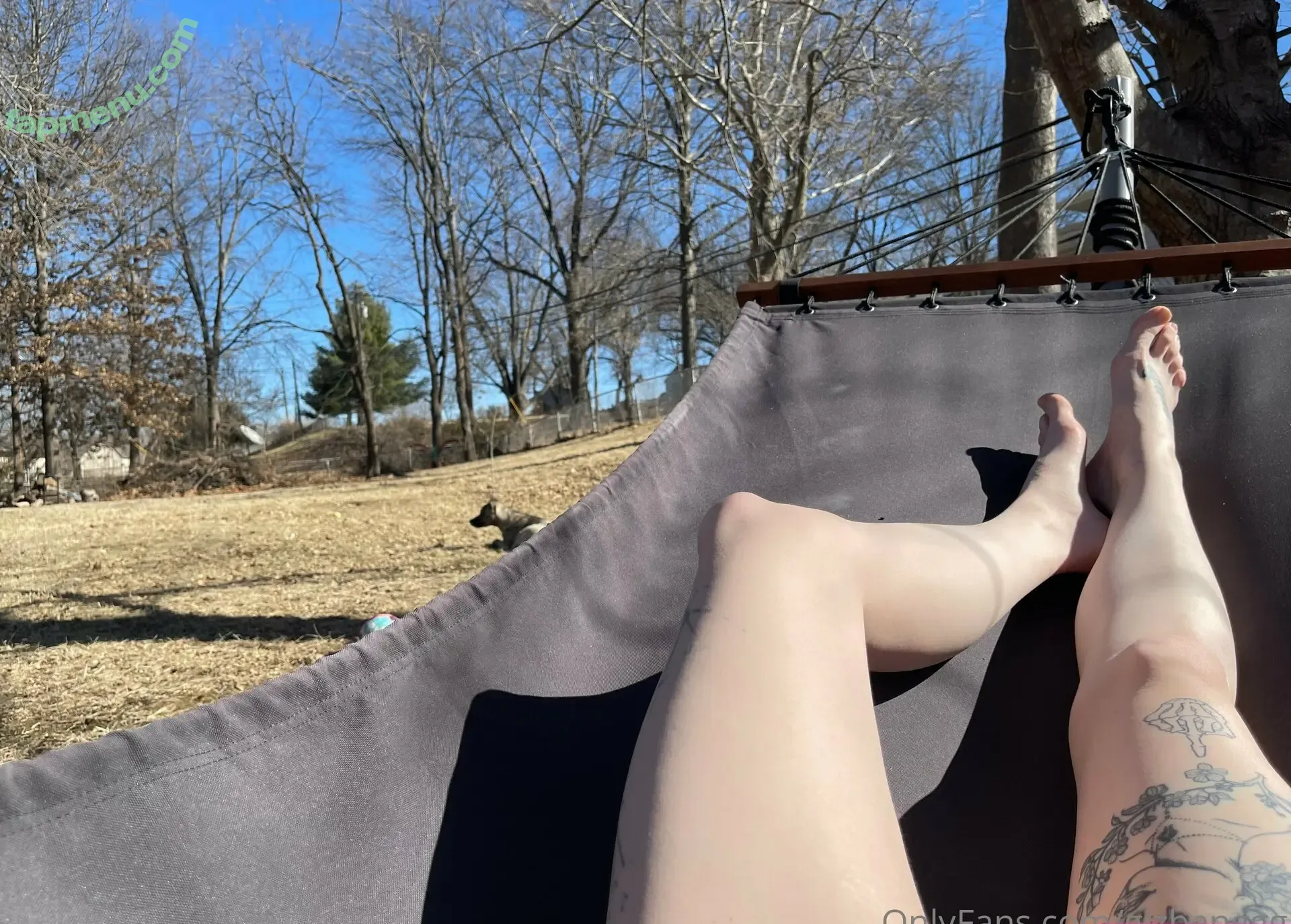 gizbanggg nude photo #0007 (gainsbygigi)