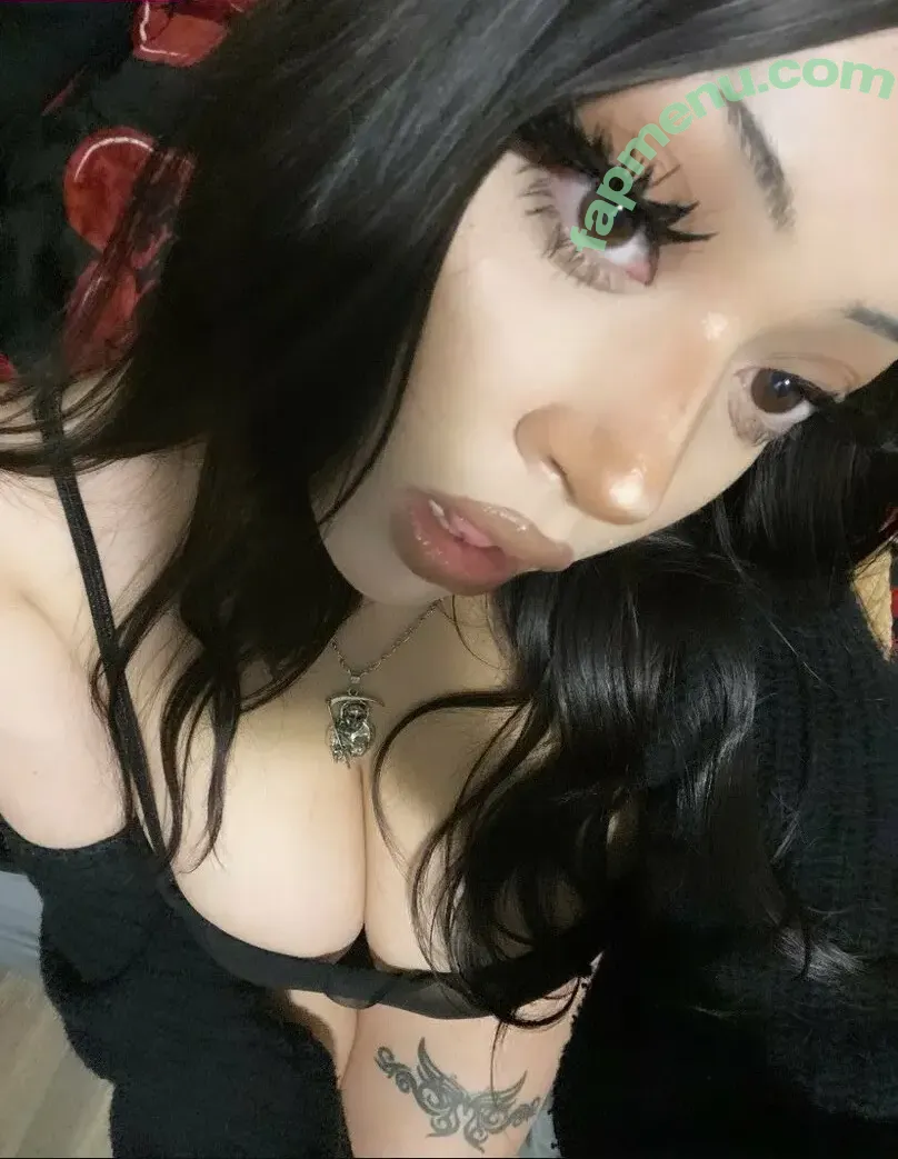 glistenlovve nude photo #0017 (lesglisten111 / love_ramayrat)