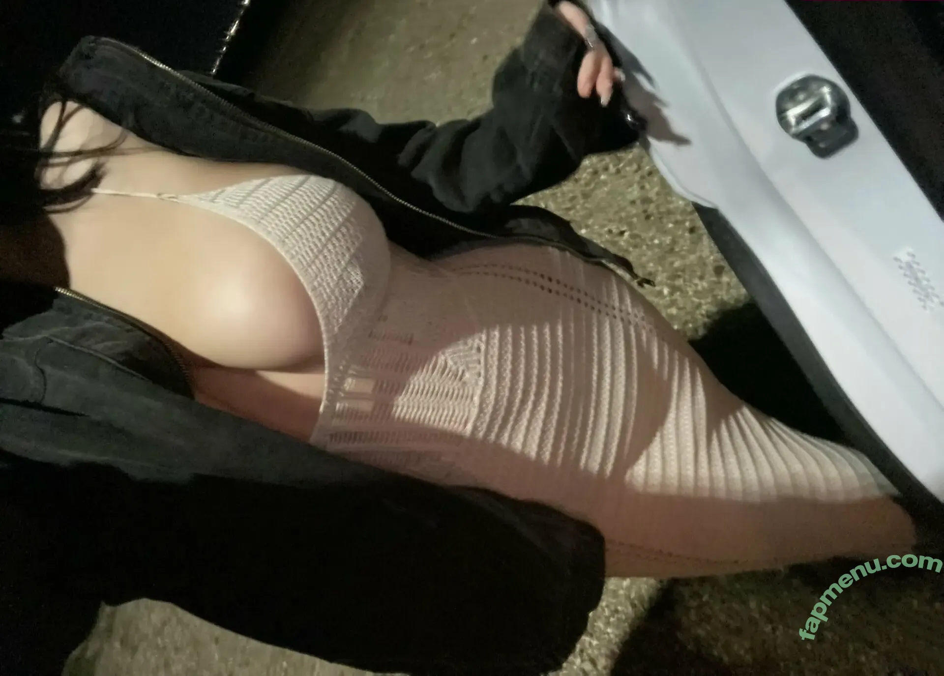 glistenlovve nude photo #0045 (lesglisten111 / love_ramayrat)