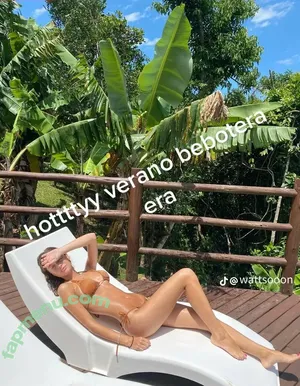 Gloria Allerena / gloriiallerena nude photo #0001