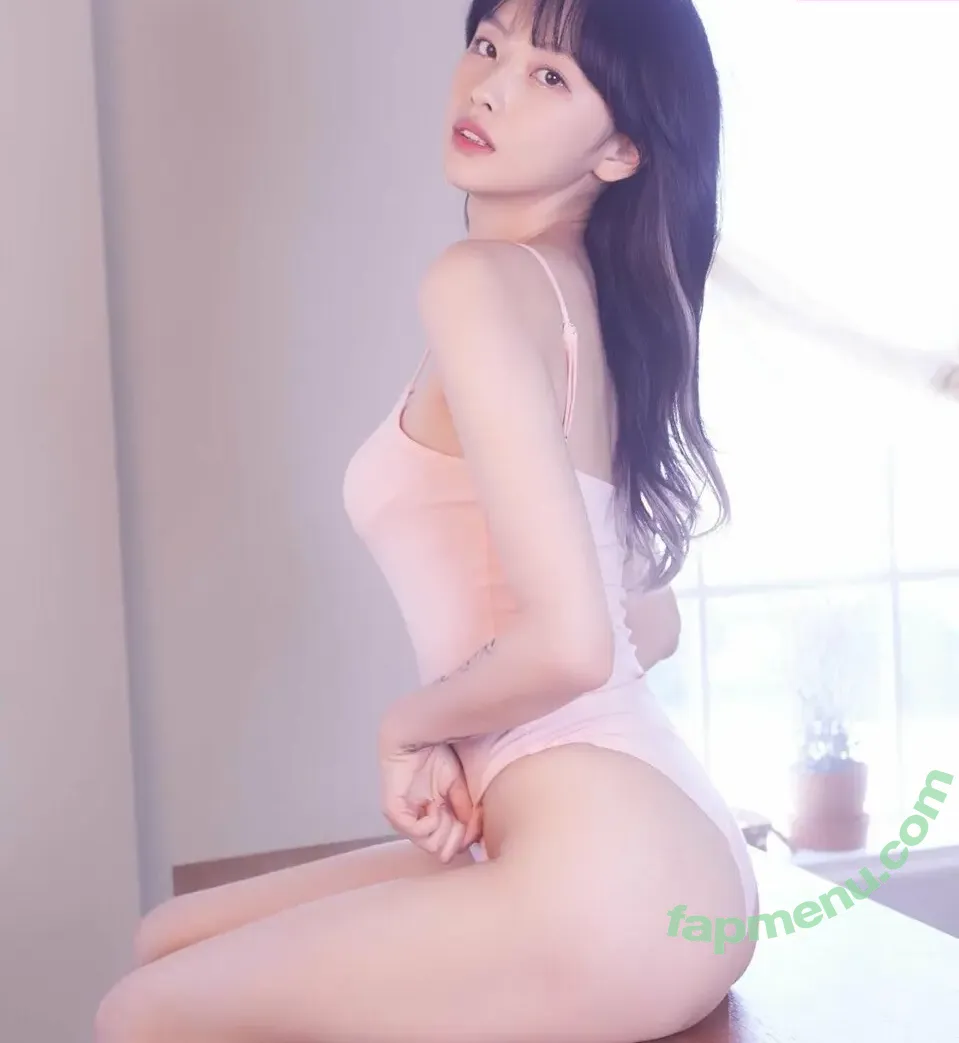 Go Mal Sook nude photo #0016 (Go Mal Sook)