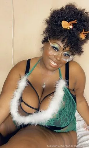 GoddessCocoaLuna / cocoaluna_ / lalaizsorandom nude photo #0023