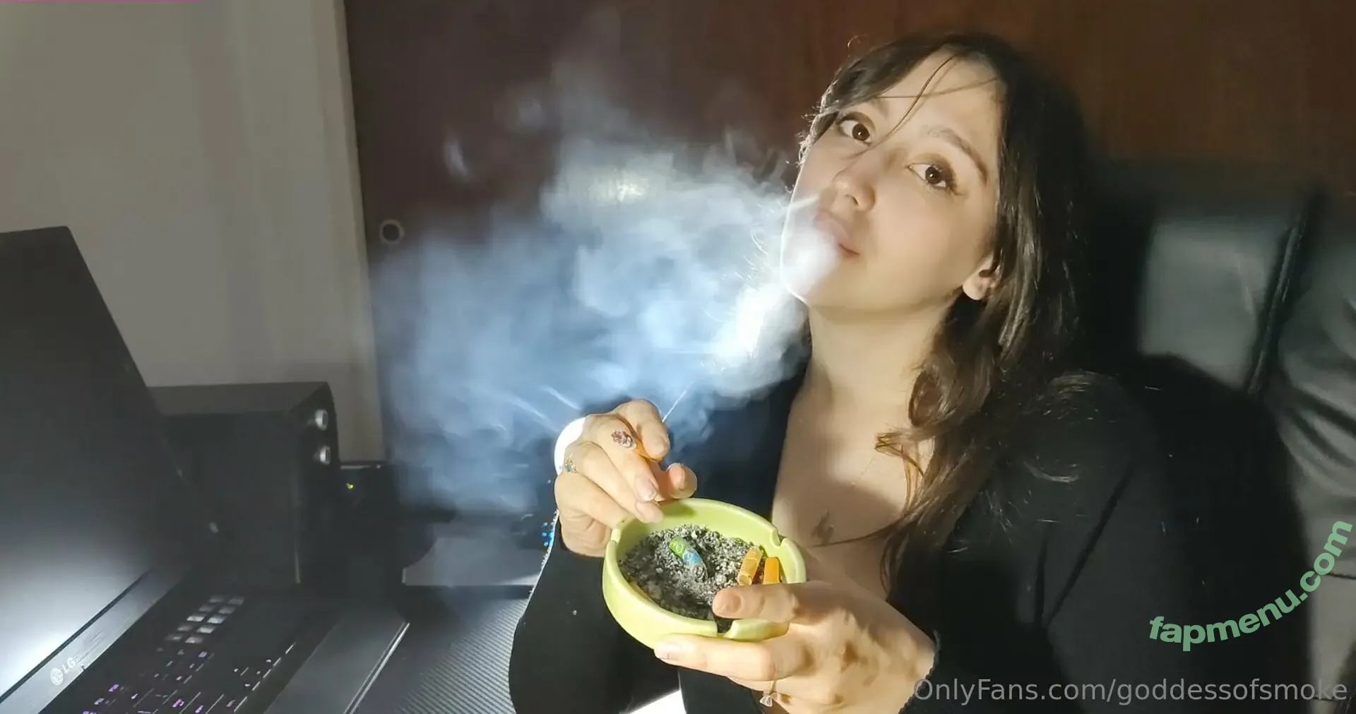 goddessofsmoke nude photo #0140 (goddess__of__smoke)