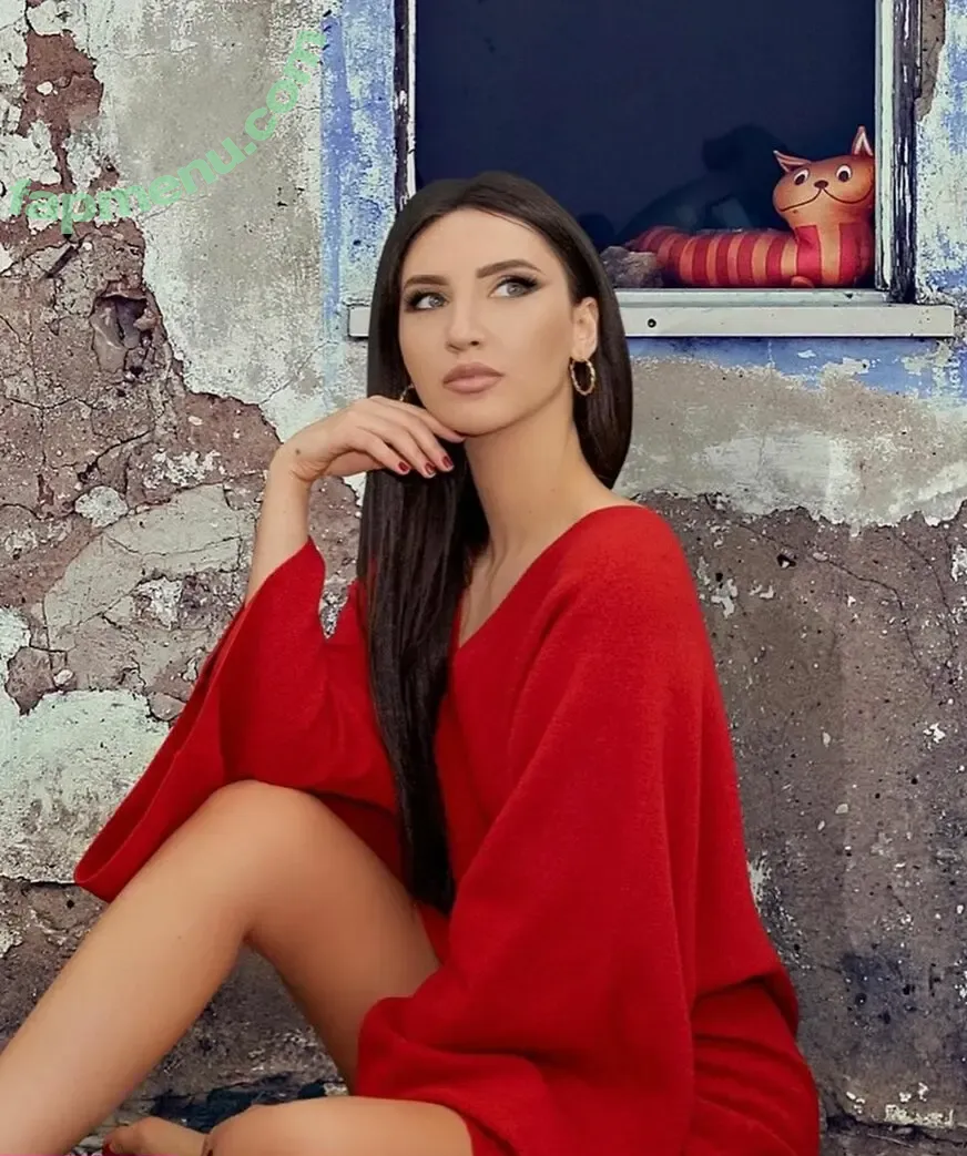 Goldi Halili nude photo #0110 (or_halili)