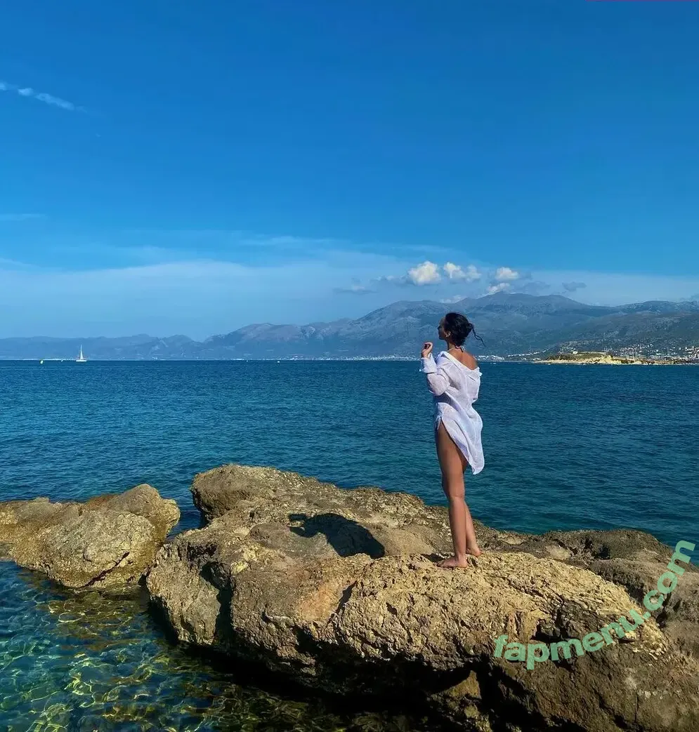 Goldi Halili nude photo #0132 (or_halili)