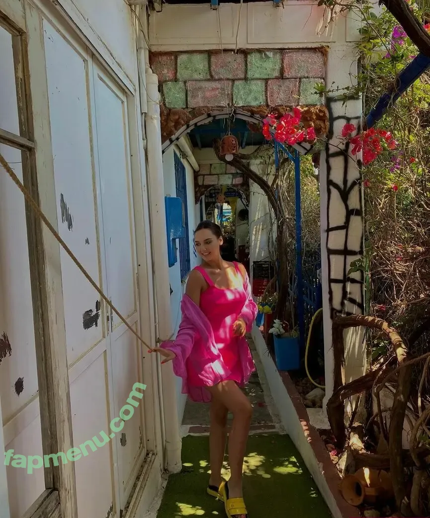 Goldi Halili nude photo #0164 (or_halili)
