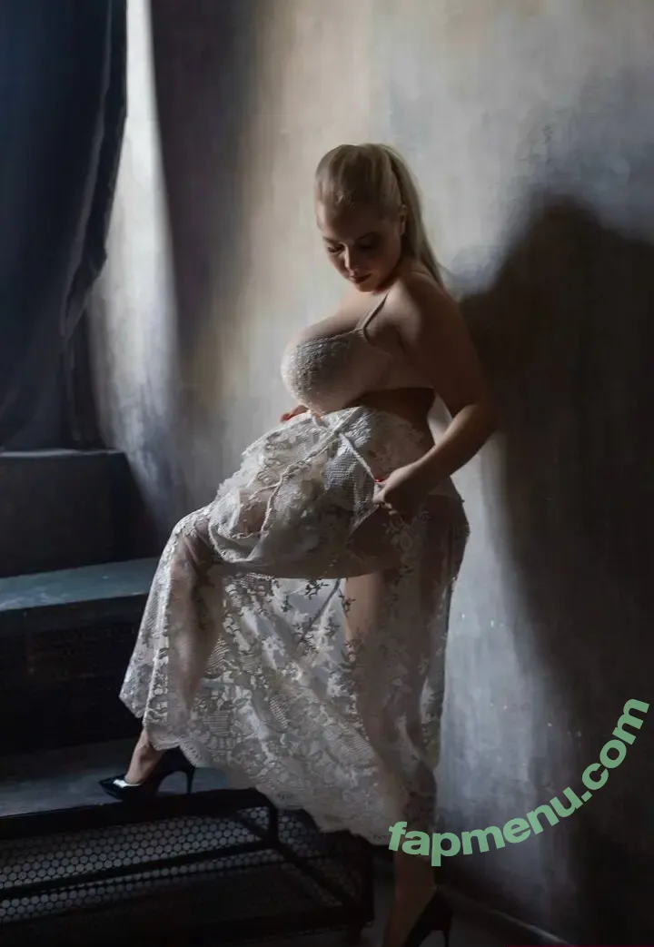 Goodnino nude photo #0139 (goodnino_ / missqueen20)