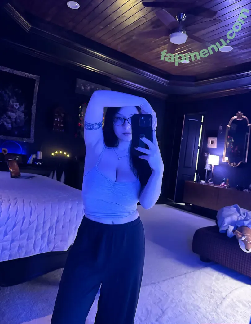 gotheggtv nude photo #0010 (goth__egg)