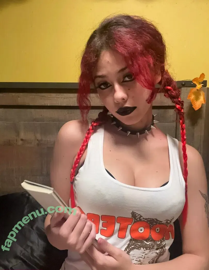 gothgamergirly nude photo #0279 (gothgirlgaming)