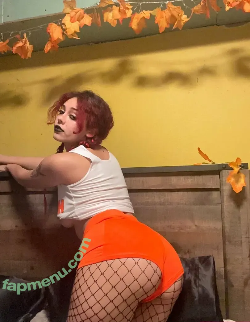 gothgamergirly nude photo #0282 (gothgirlgaming)
