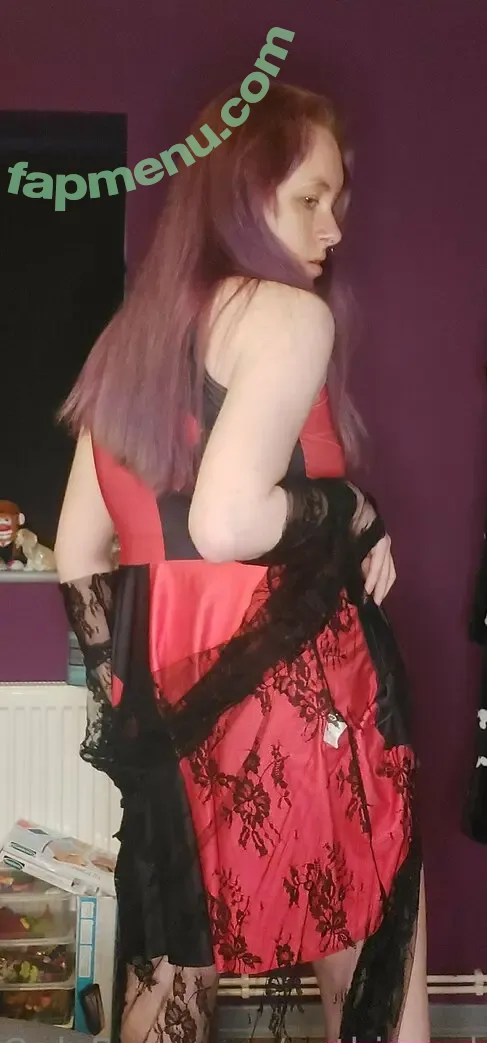 gothicgoddess2023 nude photo #0032 (gothicgoddess2023)