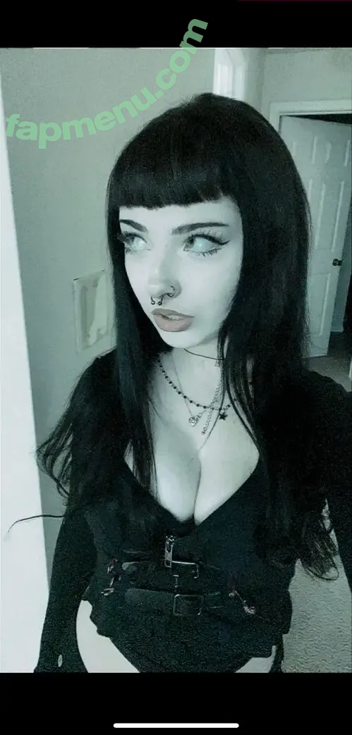 Gothnips nude photo #0003 (gothnipss)