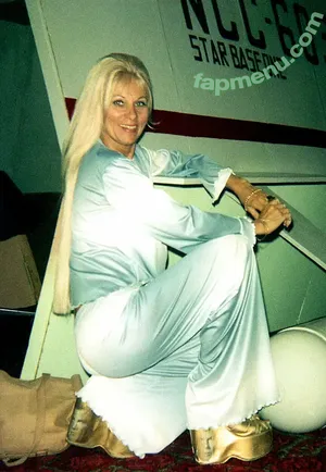  nude photo #0004