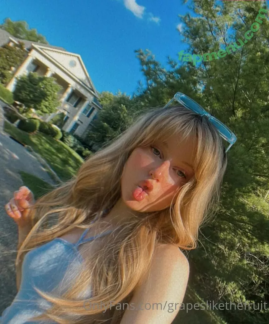 grapeslikethefruit nude photo #0003 (grapeslikethefruit)