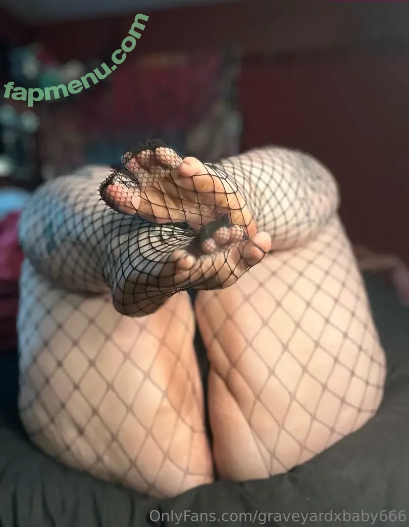 graveyardxbaby666 nude photo #0065 (graveyardxbaby666)