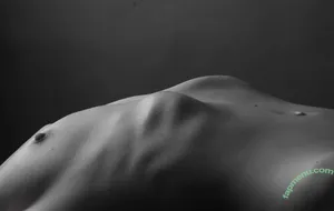  nude photo #0005