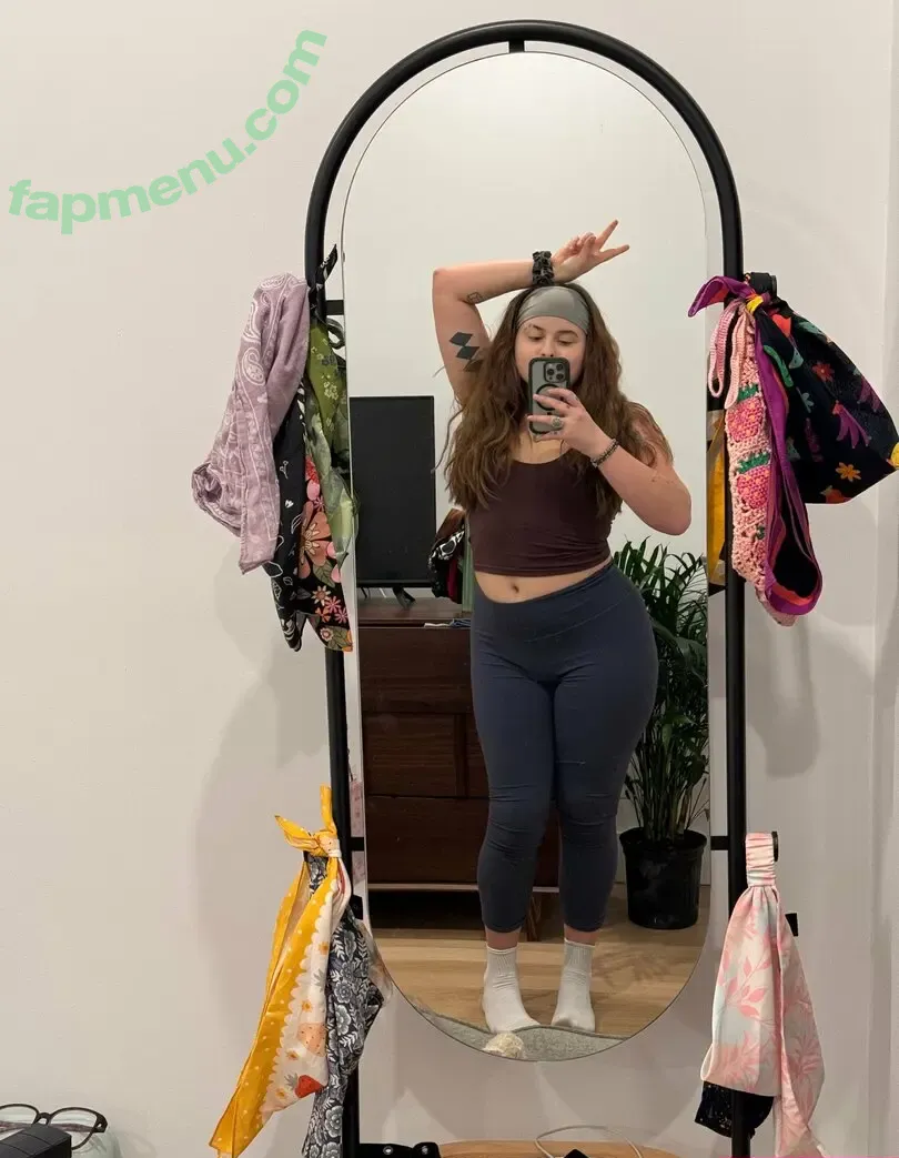 greengabi nude photo #0054 (green.gabi)