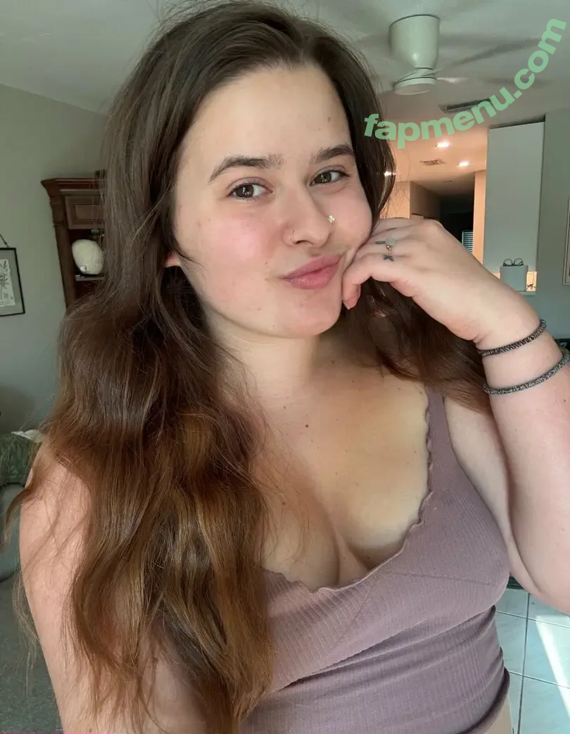 greengabi nude photo #0095 (green.gabi)