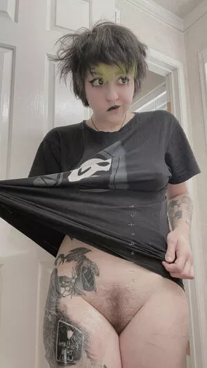 Gremlinbxtch / gremlincxnt nude photo #0026