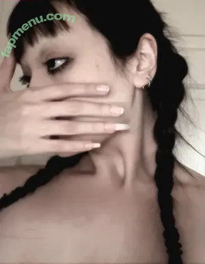 Guttergore1 / ivnescne nude photo #0007