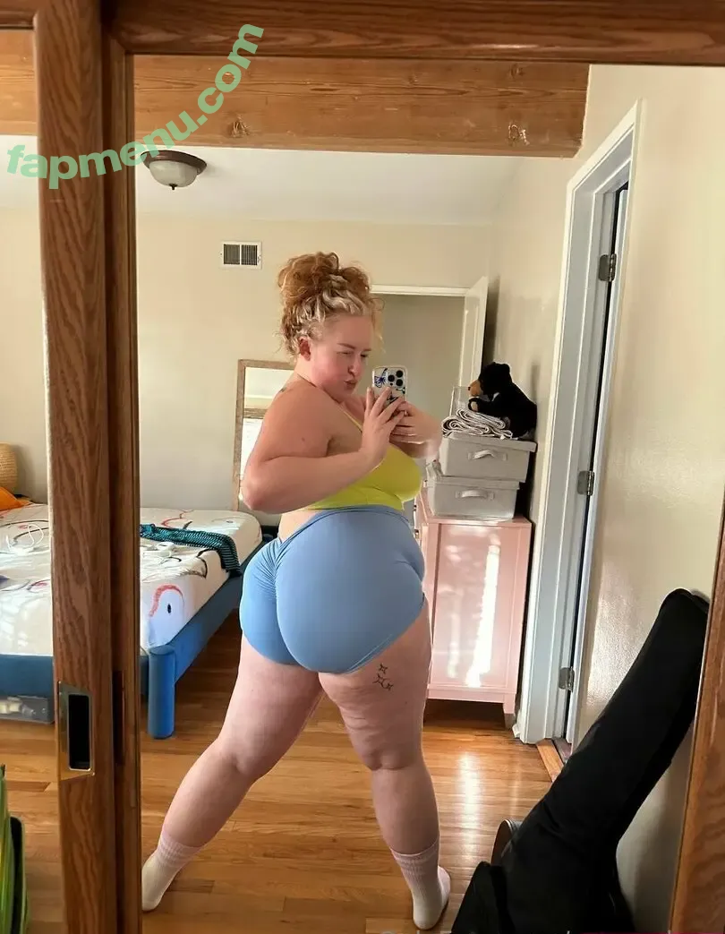 gwenadora nude photo #0004 (gwenisadorable)