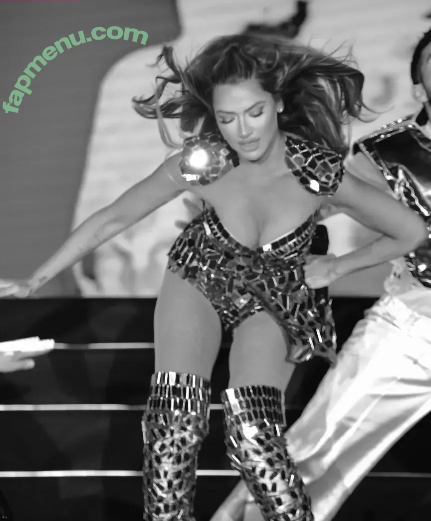 Hadise nude photo #0181 (hadisex)