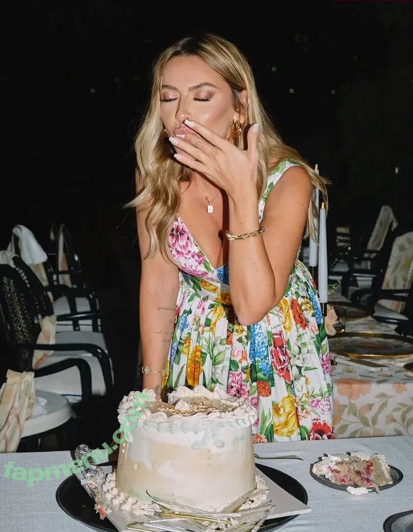 Hadise nude photo #0190 (hadisex)