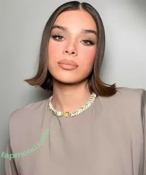 Hailee Steinfeld / hailee_steinfeld / haileesteinfeld nude photo #0031