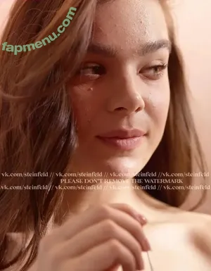Hailee Steinfeld / hailee_steinfeld / haileesteinfeld nude photo #0062