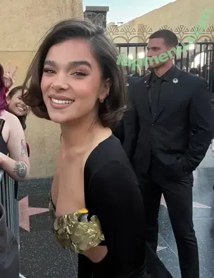 Hailee Steinfeld / hailee_steinfeld / haileesteinfeld nude photo #0087