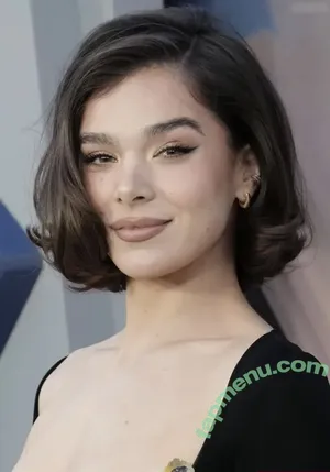 Hailee Steinfeld / hailee_steinfeld / haileesteinfeld nude photo #0088