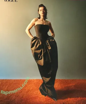 Hailee Steinfeld / hailee_steinfeld / haileesteinfeld nude photo #0318