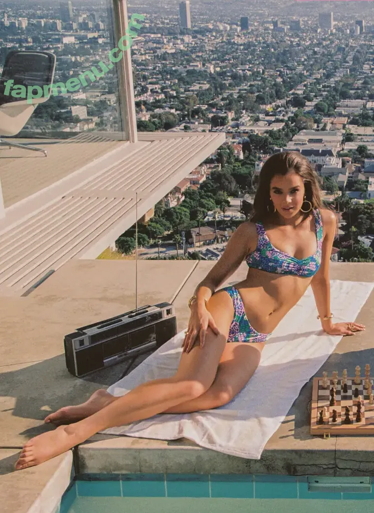 Hailee Steinfeld nude photo #0048 (hailee_steinfeld / haileesteinfeld)