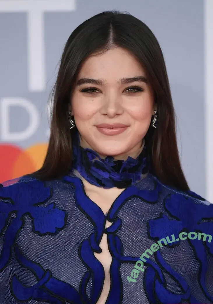Hailee Steinfeld nude photo #0069 (hailee_steinfeld / haileesteinfeld)