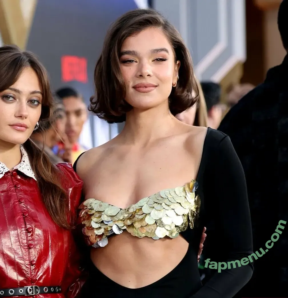 Hailee Steinfeld nude photo #0099 (hailee_steinfeld / haileesteinfeld)