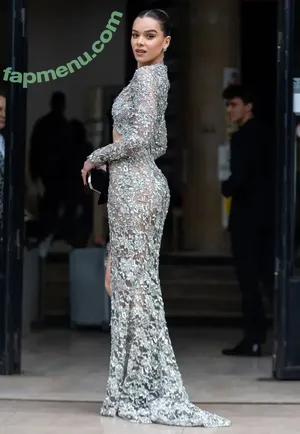 Hailee Steinfeld / haileesteinfeld nude photo #0038