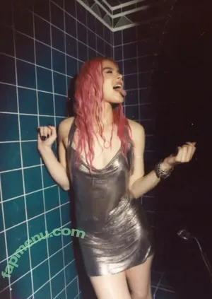 Hailee Steinfeld / haileesteinfeld nude photo #0071