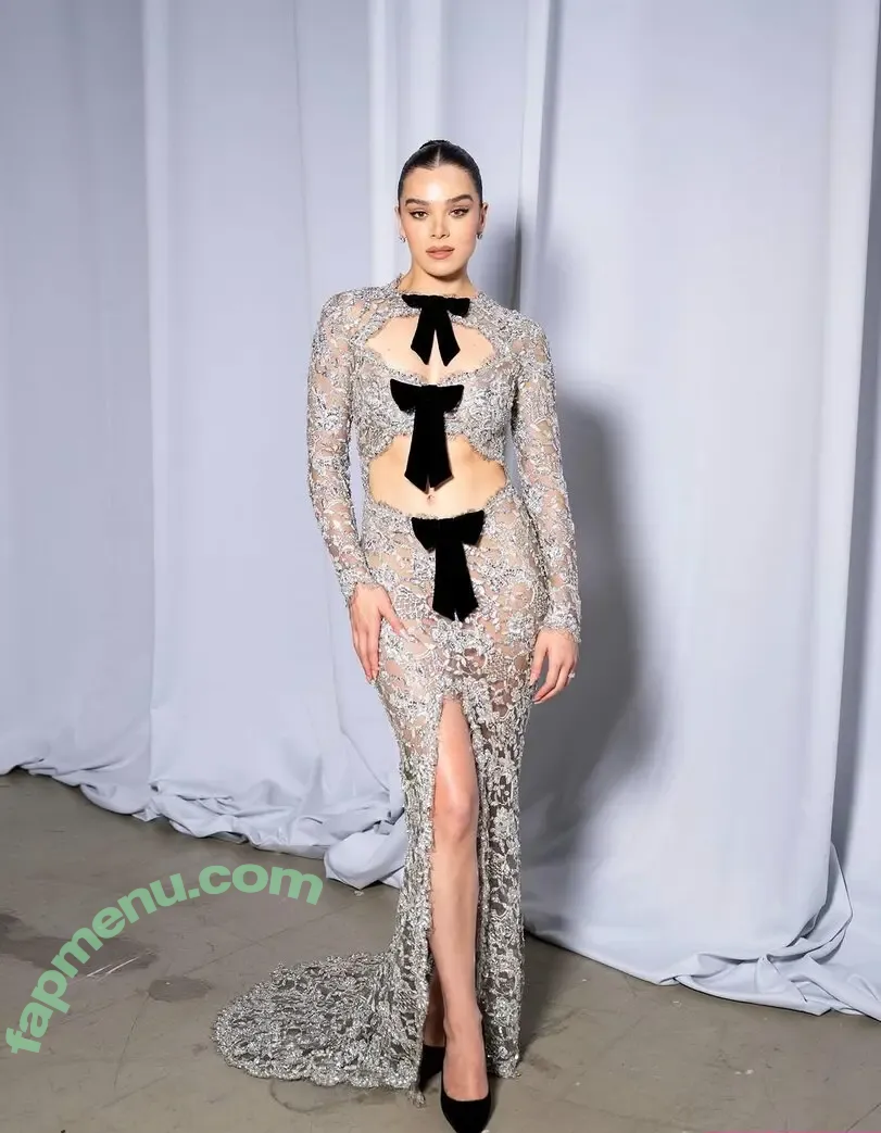 Hailee Steinfeld nude photo #0044 (haileesteinfeld)