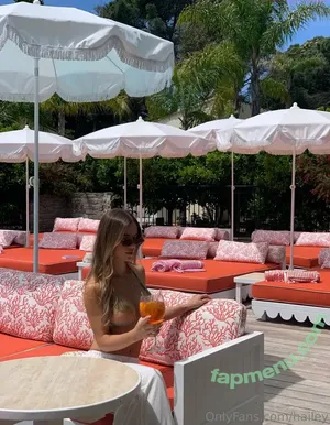 hailey / haileybieber nude photo #0006