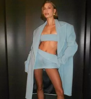 Hailey Baldwin Bieber / haileybieber nude photo #0180