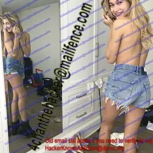 Hailey Baldwin Bieber / haileybieber nude photo #0195