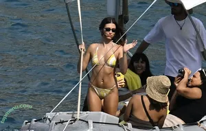 Hailey Baldwin Bieber / haileybieber nude photo #0996